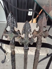 ANTIQUE CAST IRON GARDEN FENCE POST STAKE GOTHIC FINIAL SPIRE European