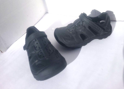 KIDS TEVA Youth size 12 OMNIUM DRIFT Black CLOGS SANDALS WATER SHOES