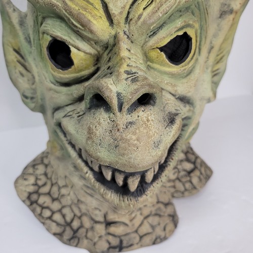 Masque GARGOYLE 1978 Don Post Studios brillant dans le noir costume Halloween effrayant - Photo 6/15