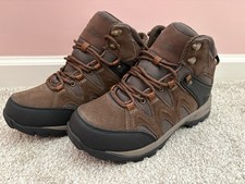 G.H. Bass Waterproof Montreal Hiker Boots - Size men  s 9 Brown - NEW