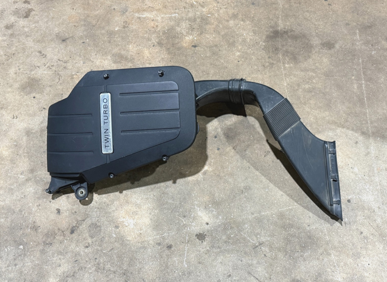 06-12 Bentley Continental Flying Spur Left Air Intake Cleaner Box W/Duct PO43