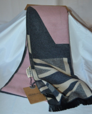 Disney World Showcase Union Jack United Kingdom Heritage Traditions Scarf