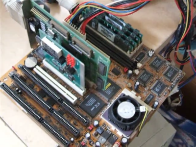 ELPINA V5.2A Socket 7 AT motherboard with Pentium-MMX 166MHz CPU