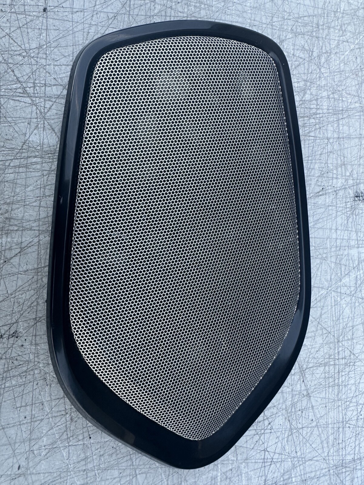 Maserati Quattroporte 2014 Rear Left Tweeter cover grille