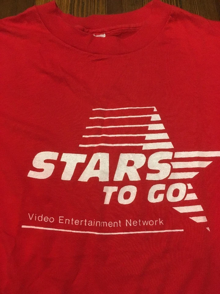 Camiseta De Colección Stars To Go Video Network VHS Hanes M/L Estrellas Películas Suave Delgada Foto 2 de 4