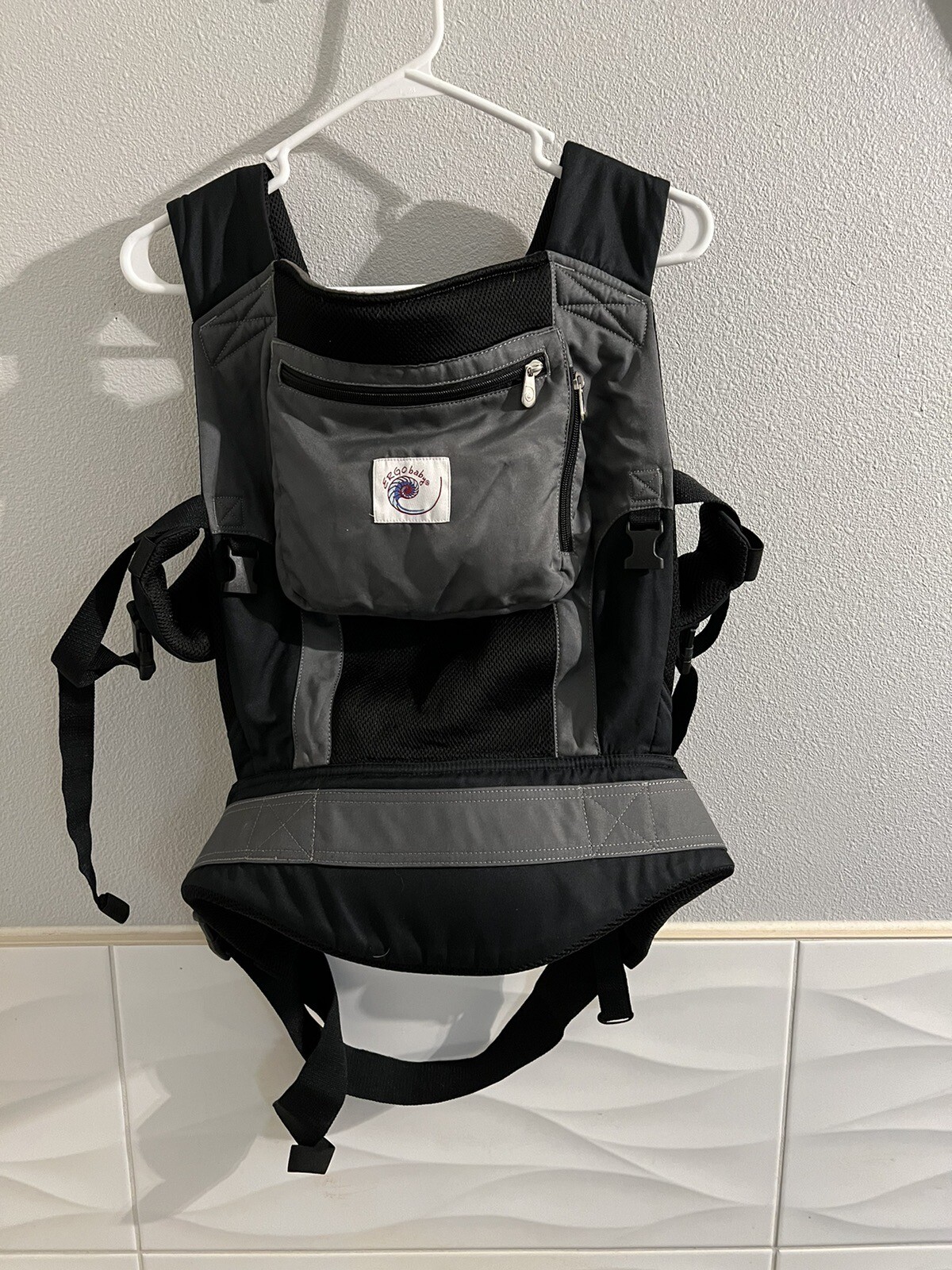 Ergo Baby Carrier Black and Gray-image