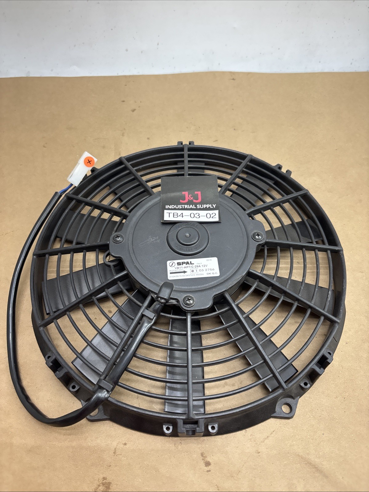NEW OEM 12V 10”SPAL VA11-AP7/C-29A PULLER FAN FAST SHIPPING WARRANTY.