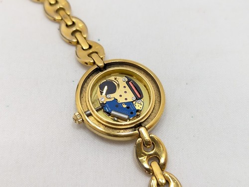 JUNK GUCCI Change 11/12.2 Bisel Reloj Cuarzo Dorado Blanco Mujer EN CAJA Auté... - Imagen 9 de 11