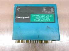 Honeywell R7847 C 1005 Flame Amplifier Module