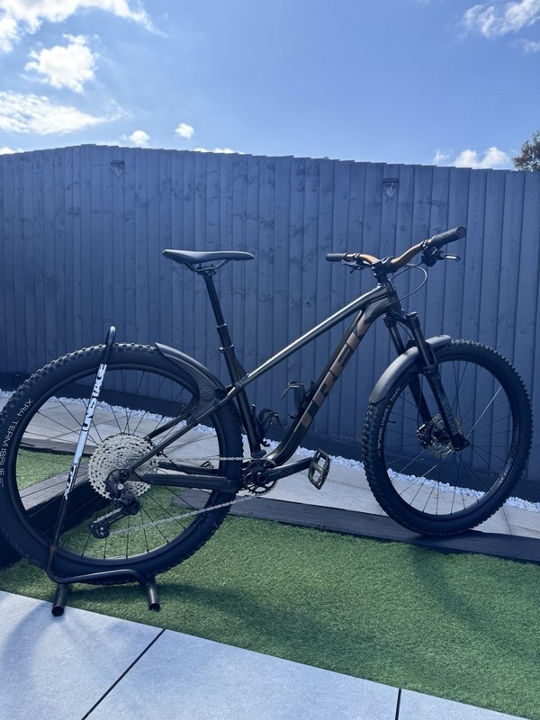 Trek Roscoe 7 Mountain Bike 2025 Model M/l Frame Brand News Condition