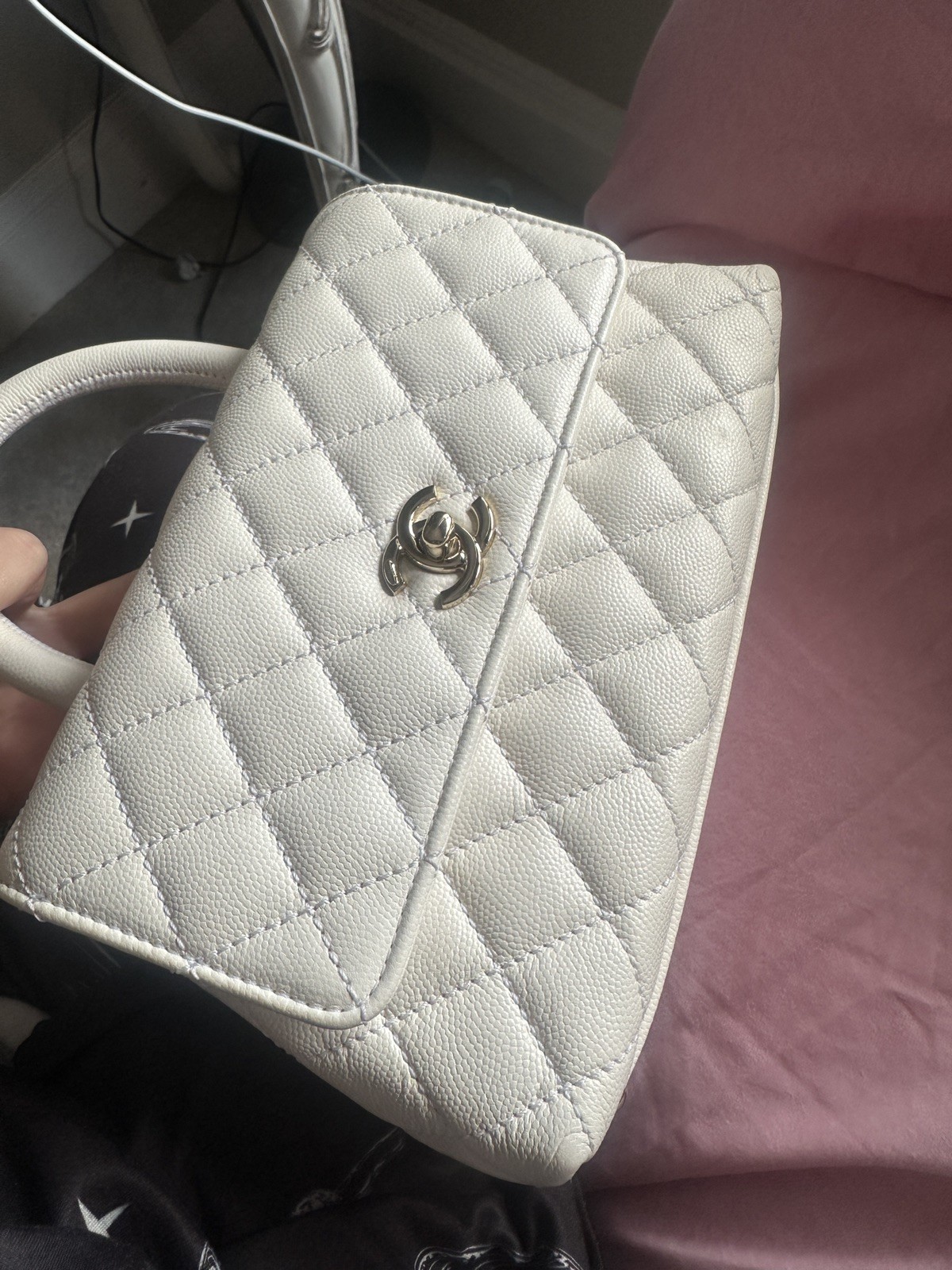 Chanel Coco Handle In Size Small White Gold Hardwear Caviar Leather Handbag Bag image 9