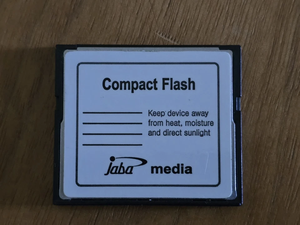 Compact Flash Ultra Platinum 2GB CF Memory Card Digital Camera - M2625 - Image 2 of 2