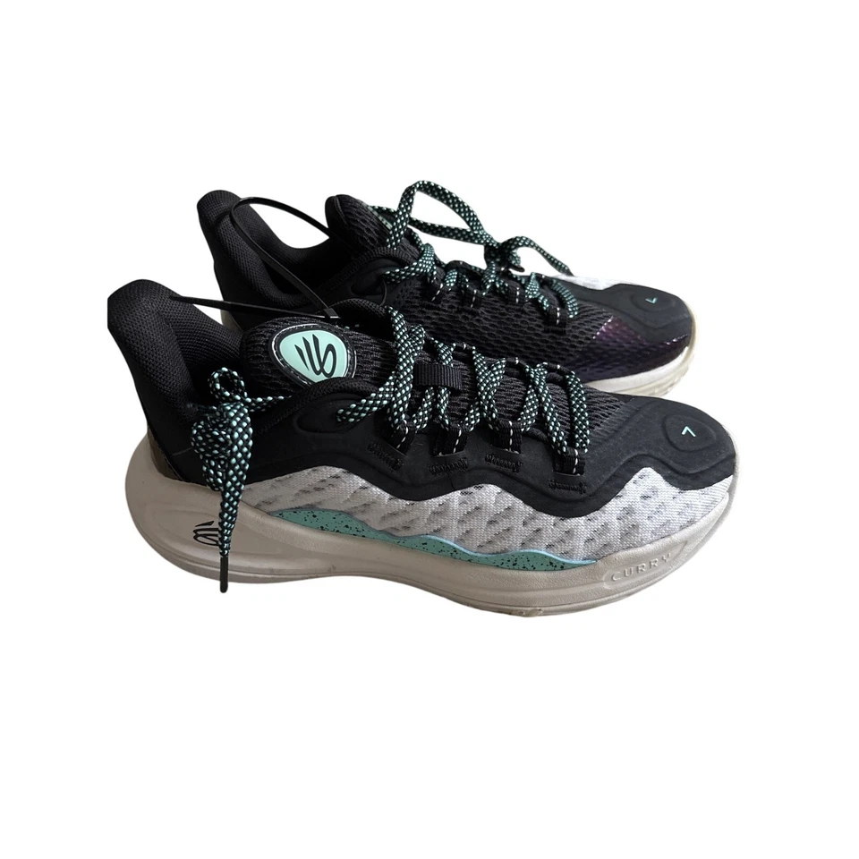 Zapatilla deportiva Under Armour Curry 11 para niños Foto 2 de 4