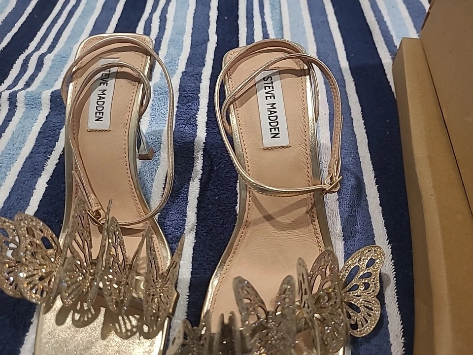 Steve Madden Azariah Pink Butterfly Rhinestone Heel, Size 9 - Image 3 of 4