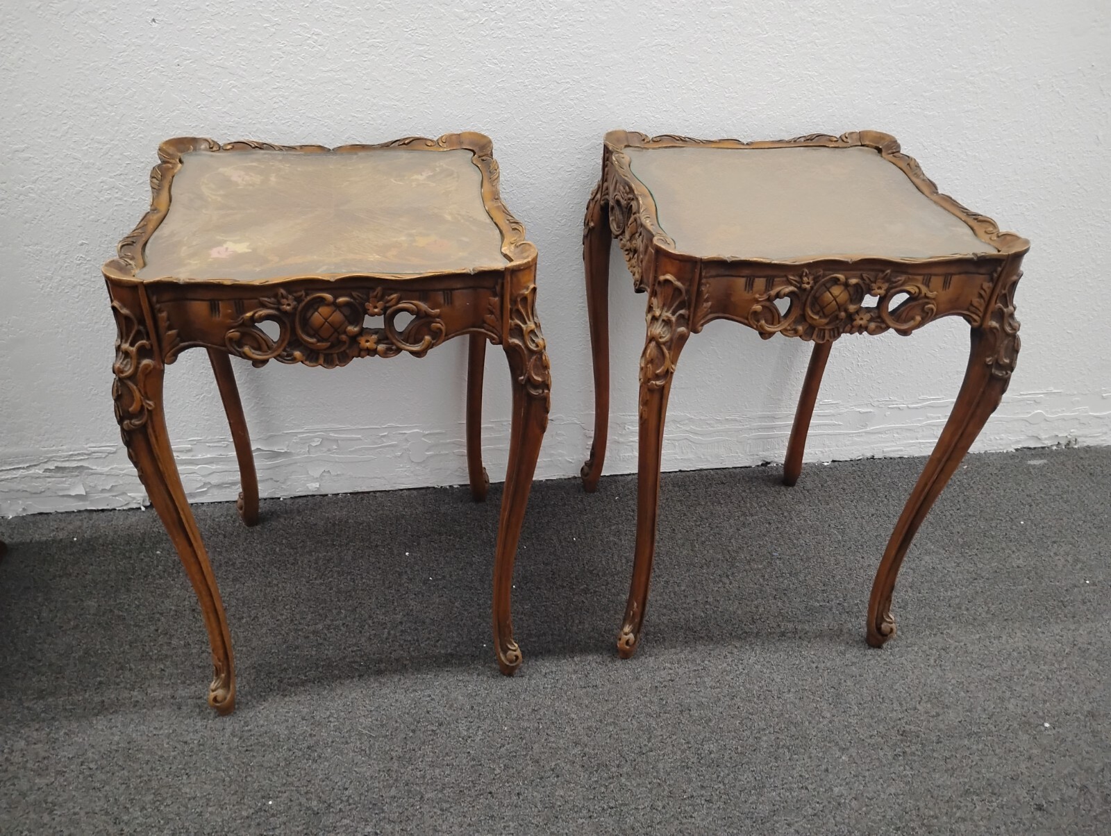 Antique Vintage Louis XVI French Provincial Ornately Carved SideTable w....