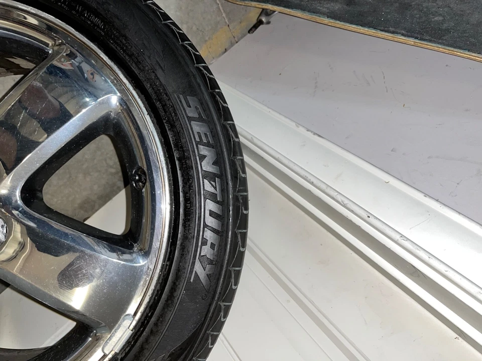 Rodas cromadas Pontiac g6, pneus sentury. 225/50 R17 - Imagem 2 de 3