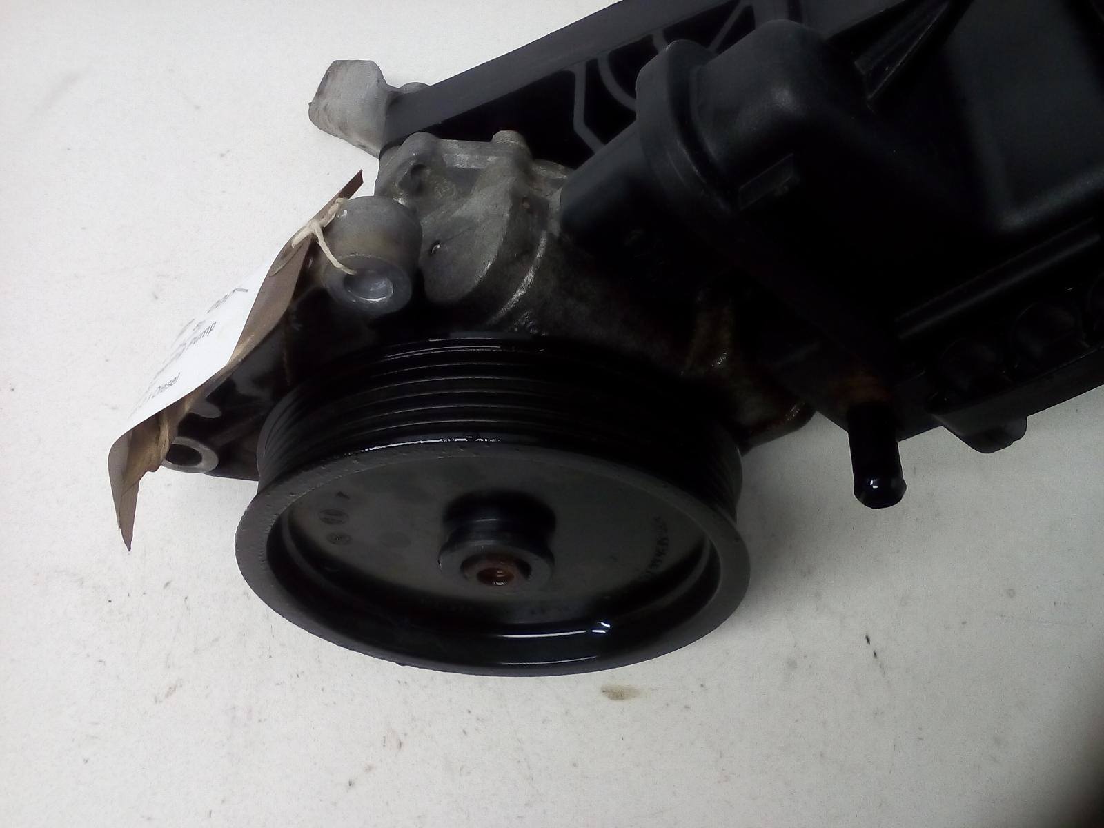 mercedes c class power steering pump 204 series 2.1 diesel 200711
