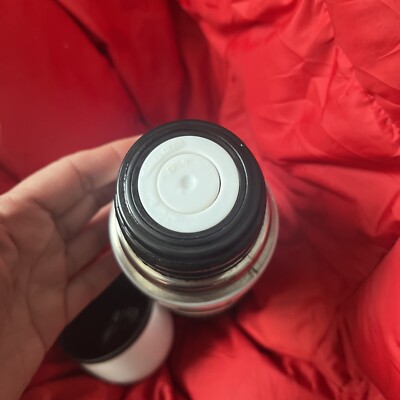 Rare CHANEL VIP Gift White Water Bottle Flask 500 ml stainless