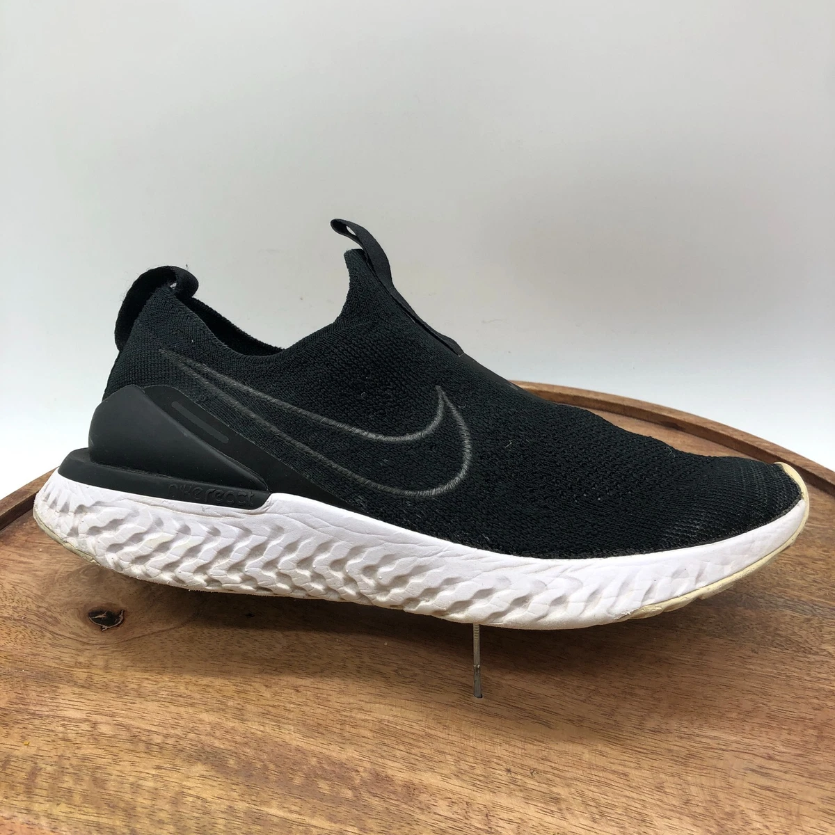 Nike epic phantom clearance react flyknit women's black