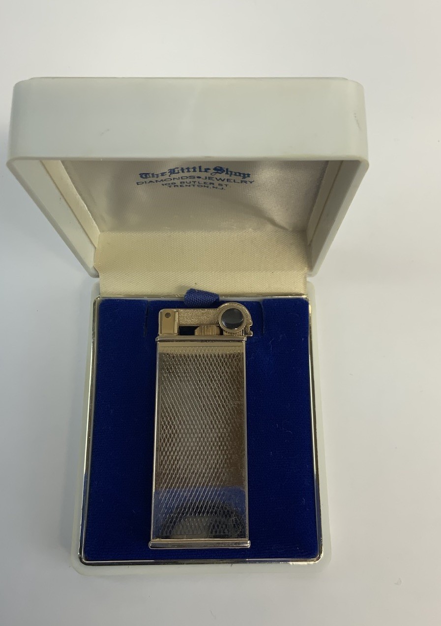 Gold Tone &ndash; Mechanical &ndash; Rare Collectible