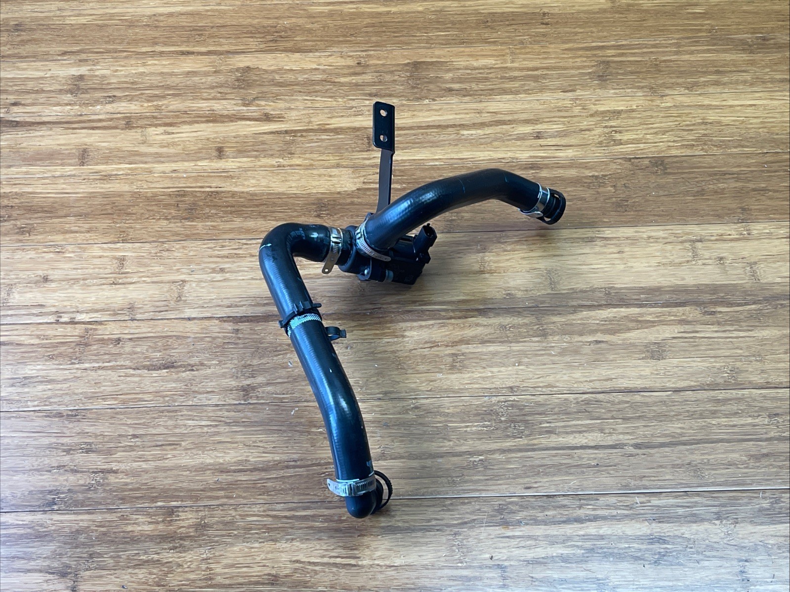 2018-2024 Ferrari Portofino F164 Right Air Intake Solenoid Valve With Pipe OEM