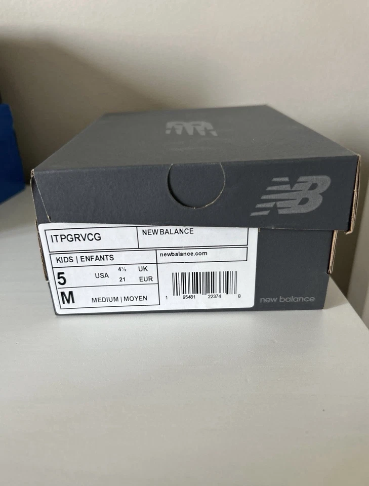 Zapatos New Balance playgruv para niños pequeños talla 5 Foto 2 de 4