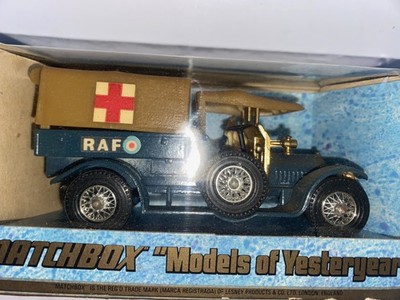 Matchbox Models of Yesteryear Y-13 1918 Crossley RAF Tender Ambulance Diecast