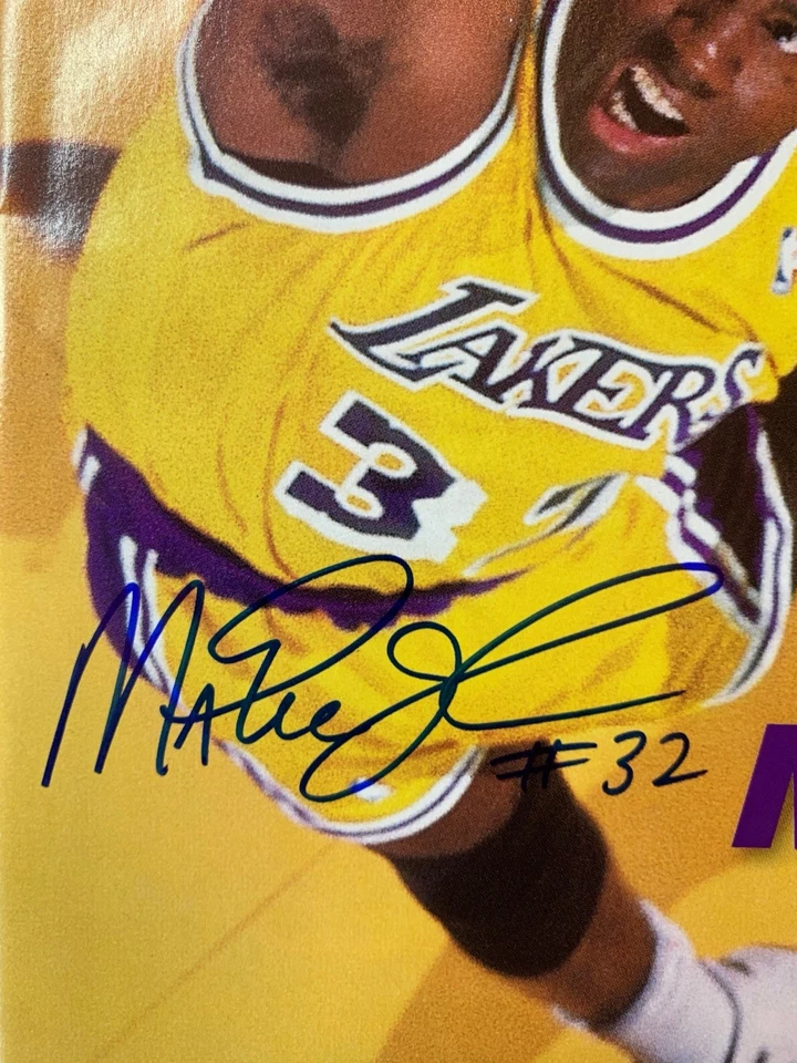 Magic Johnson signed Sports Illustrated autographed SI magazine PSA TriStar - Image 2 of 4