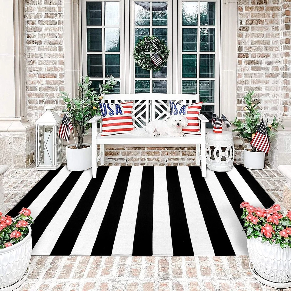 Black and White Striped Area Rug 4x6 Ft Outdoor Rug Washable Indoor Outdoor R... - Image 3 of 4