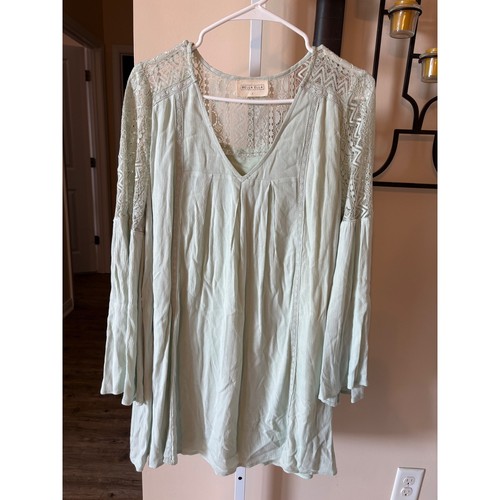 Bella Ella Boutique Mint Green Lace Crochet V-Neck Long Sleeve Tunic Top Large