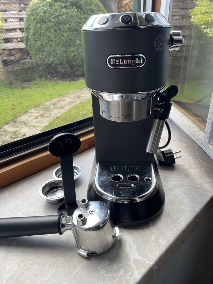 De'Longhi Dedica Style EC 685.BK, Foto 2 von 3