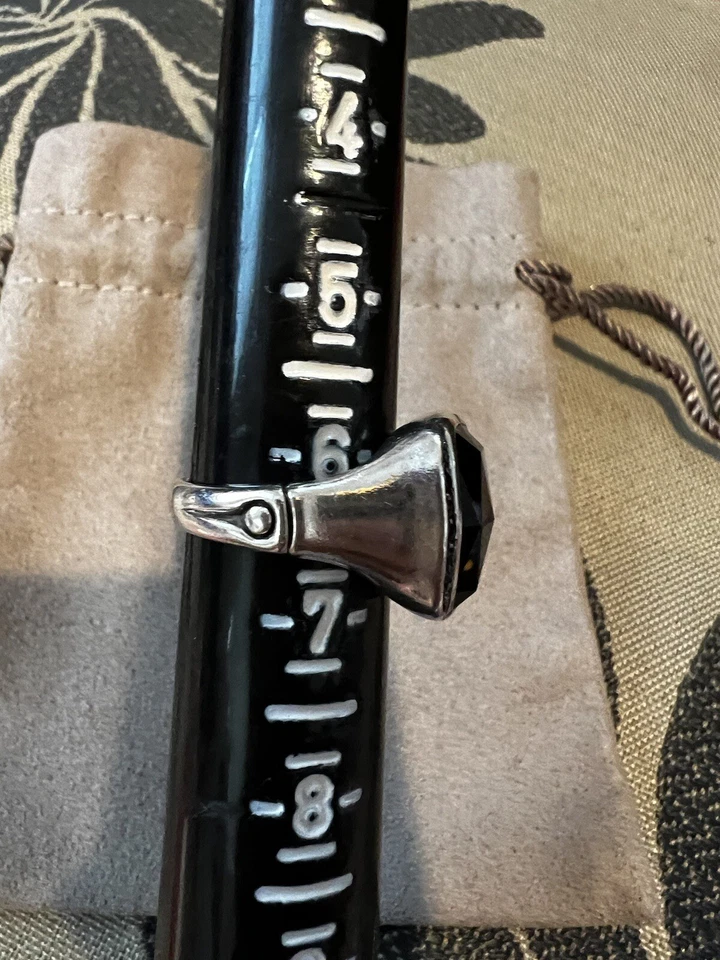 Anillo fino de bambú John Hardy de plata de ley, zafiro negro y calcedonia, 6,5 Foto 2 de 4