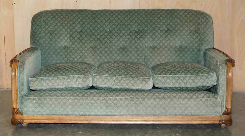 SUITE DE SOFÁ Y SILLÓN ANTIGUOS ART DECO DE NOGAL TALLADO A MANO ORNAMENTADOS ALREDEDOR DE 1920 Foto 3 de 4