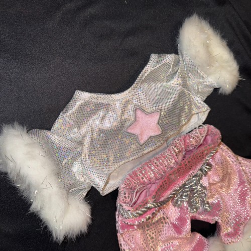 Build a Bear Workshop BABW Rosa y Blanco ROCK STAR Conjunto Camisa y Pantalones Borde de Piel - Imagen 3 de 9