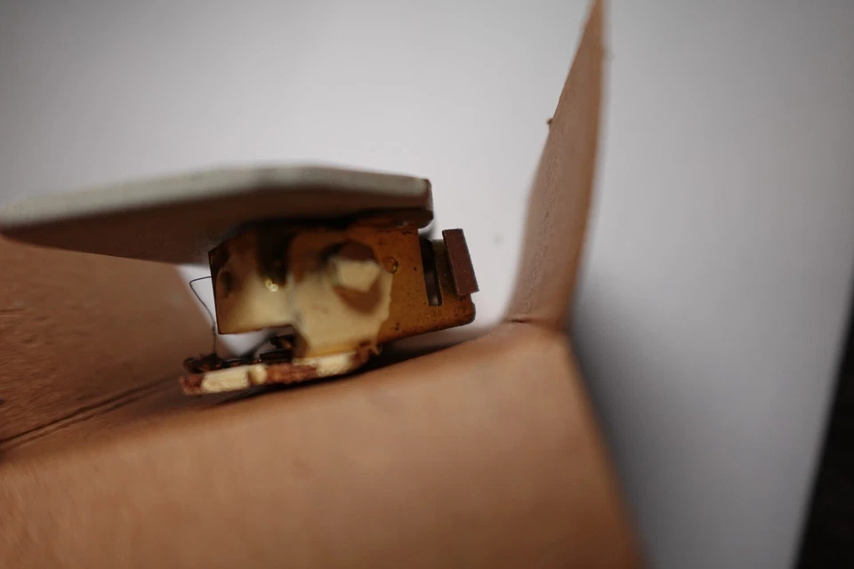 1946 1947 OLDSMOBILE SERIES 66 76 78 98 FUEL GAUGE OLDS 88 PROJECT CUSTOM SLED - Image 4 of 4