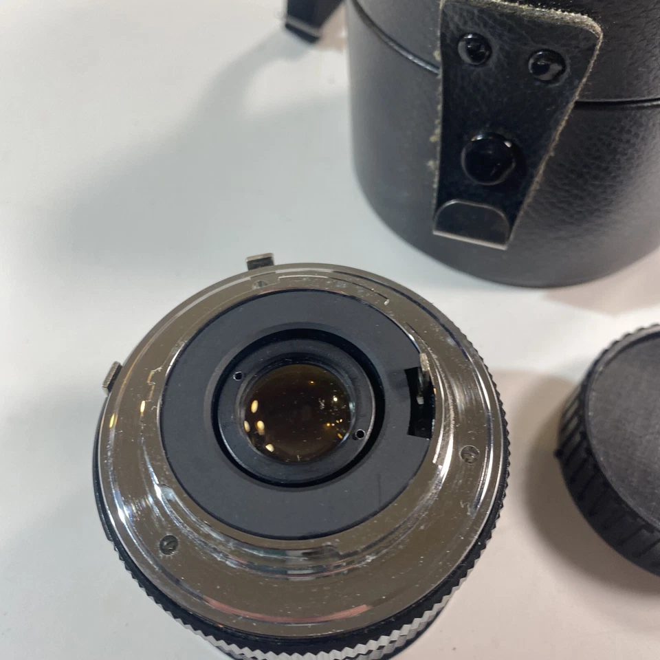 Sakar Auto 28mm f/2.8 Wide Angle Lens W/ Case - Image 4 of 4