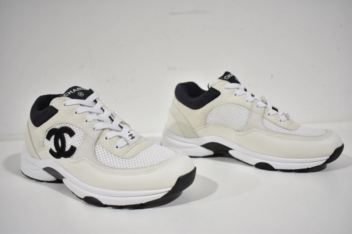 Chanel REV White Black CC Logo Leather Lace Up Flat Runner Trainer Sneaker 37