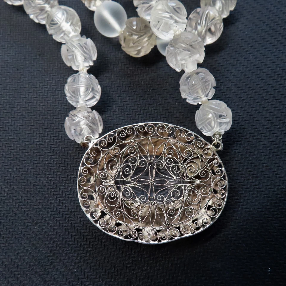 Collar colgante de cuarzo de cristal de roca Shou tallado estilo Art Deco chino Foto 4 de 4