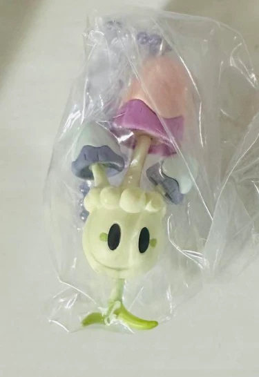 Pokemon Center Original Luminous Figure charm 2025 Morelull Umbreon - Image 4 of 4