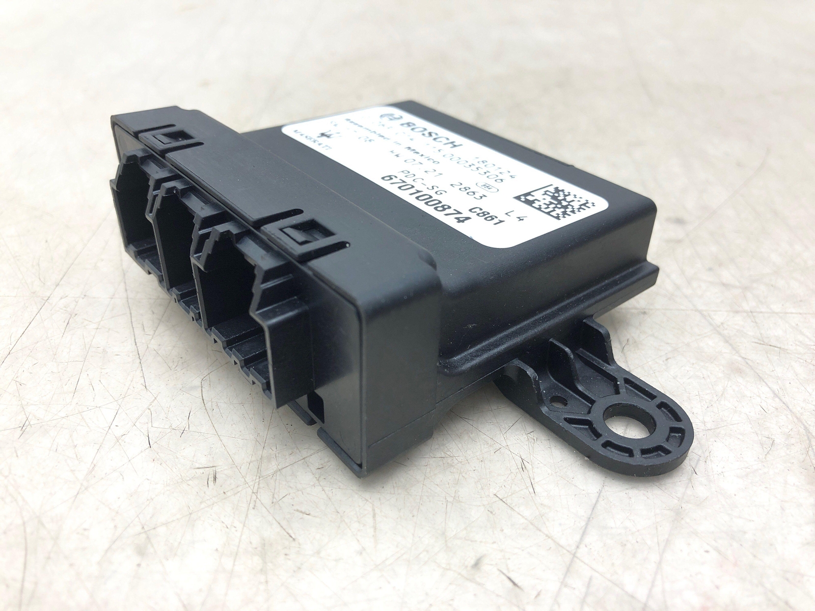 2017-2022 MASERATI LEVANTE PARK ASSIST CONTROL MODULE 670100874 OEM