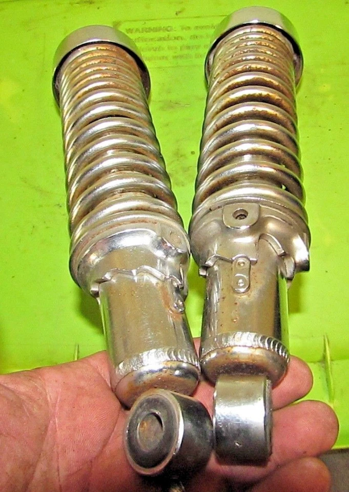 Amortecedores traseiros duplos Suzuki GS 450 T GS450T 1980-1982 - Imagem 3 de 3