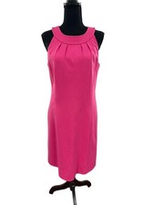 Ann Taylor Woman SZ 8 Fuchsia Sleeveless Sheath Figure Flattering Feminine Work