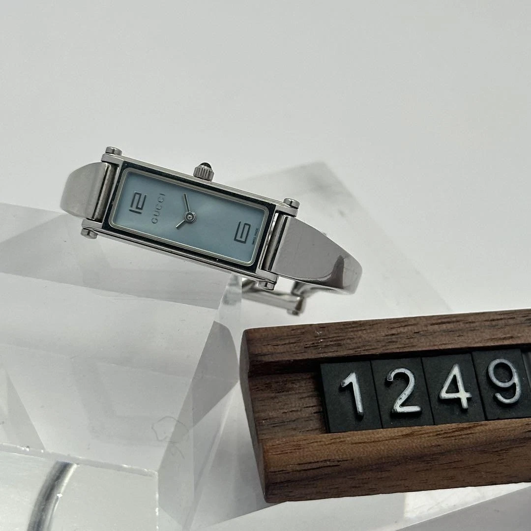 Orologio Gucci 1500L quadrato blu e argento cassa 12mm x 30mm