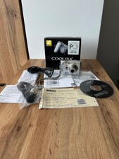 Nikon Coolpix L15 8.0 MP Digital Camera Silver full set