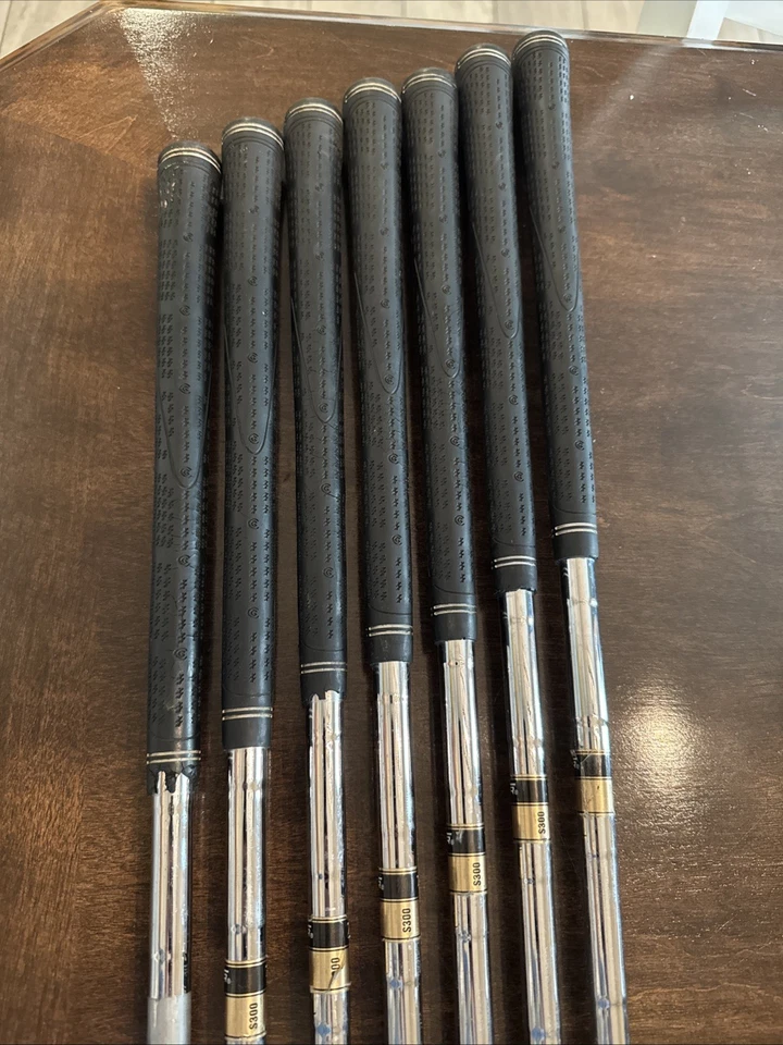 Cleveland TA3 Tour Action Form Forged 3-8 & PW Dynamic Gold S300 Stiff Flex Set - Image 3 of 4