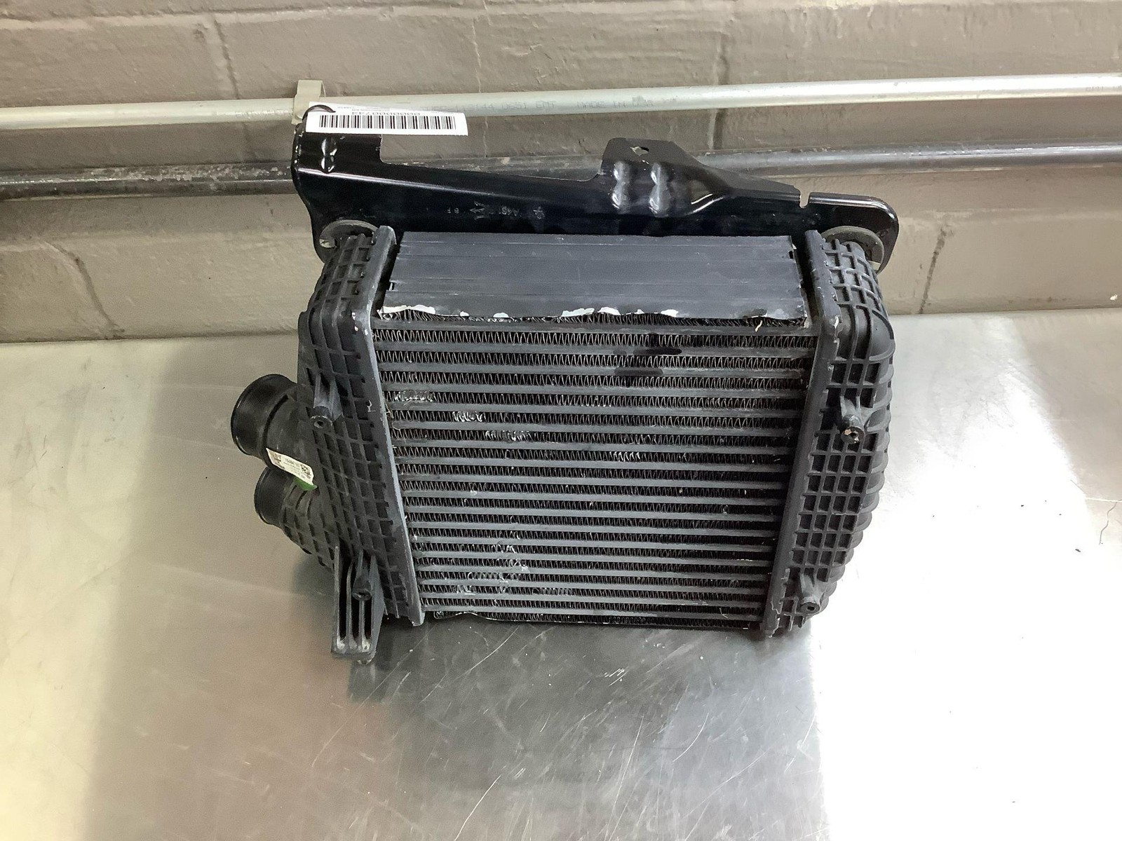 2017 - 2020 MASERATI LEVANTE 3.0L AWD Left Turbocharger Intercooler Oem