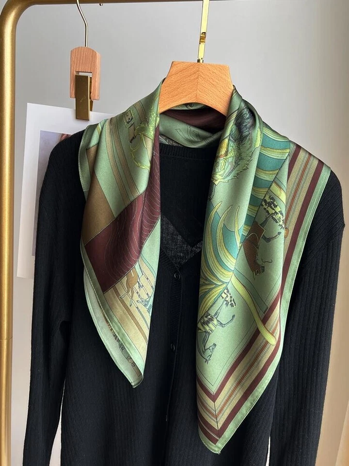 Bufanda cuadrada 100 % seda morera 26" mujer pañuelo envolvente verde NUEVO. Foto 3 de 4