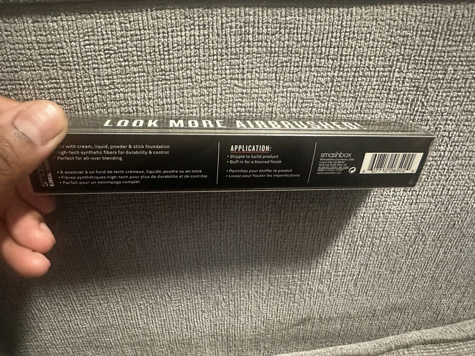 Smashbox Camera ready Blurring Foundation Brush High-Tech Synthetic Fibers BNIB - Image 3 of 4