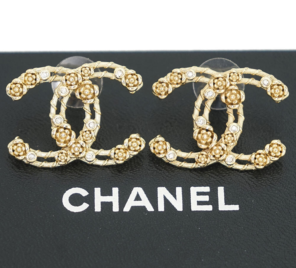 CHANEL CC Logos Rhinestone Camellia vine Stud Earrings Gold Tone
