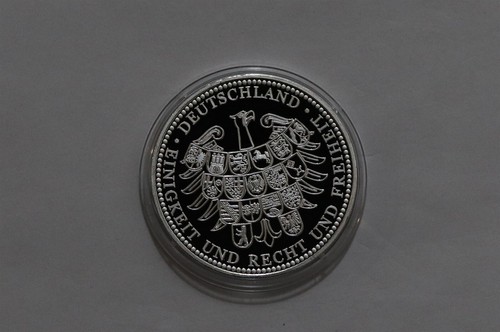 🧭 🇩🇪 GERMANY PROOF SILVER & GOLD PLATED MEDAL 2005 JOSEPH RATZINGER 40mm B71 - Picture 3 of 4